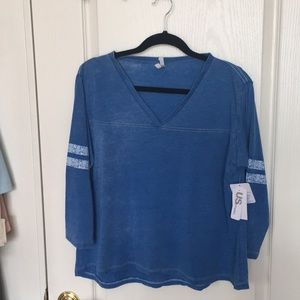 U.S. Apparel 3/4 sleeve v-neck tee shirt.